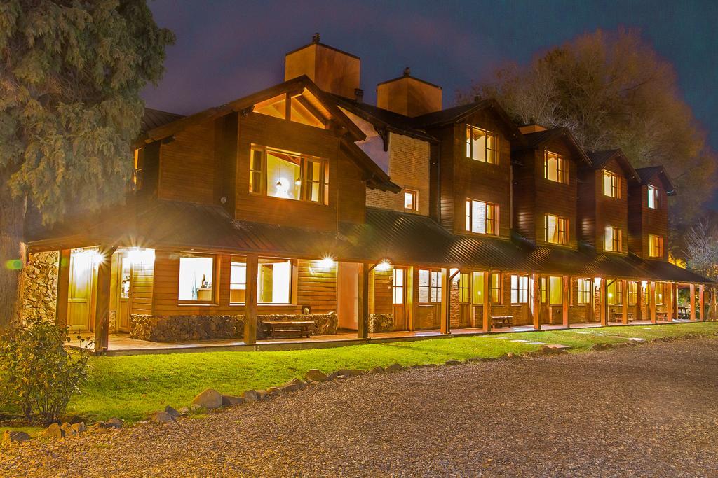 Aparthotel El Viejo Nogal San Martín de los Andes Exterior foto